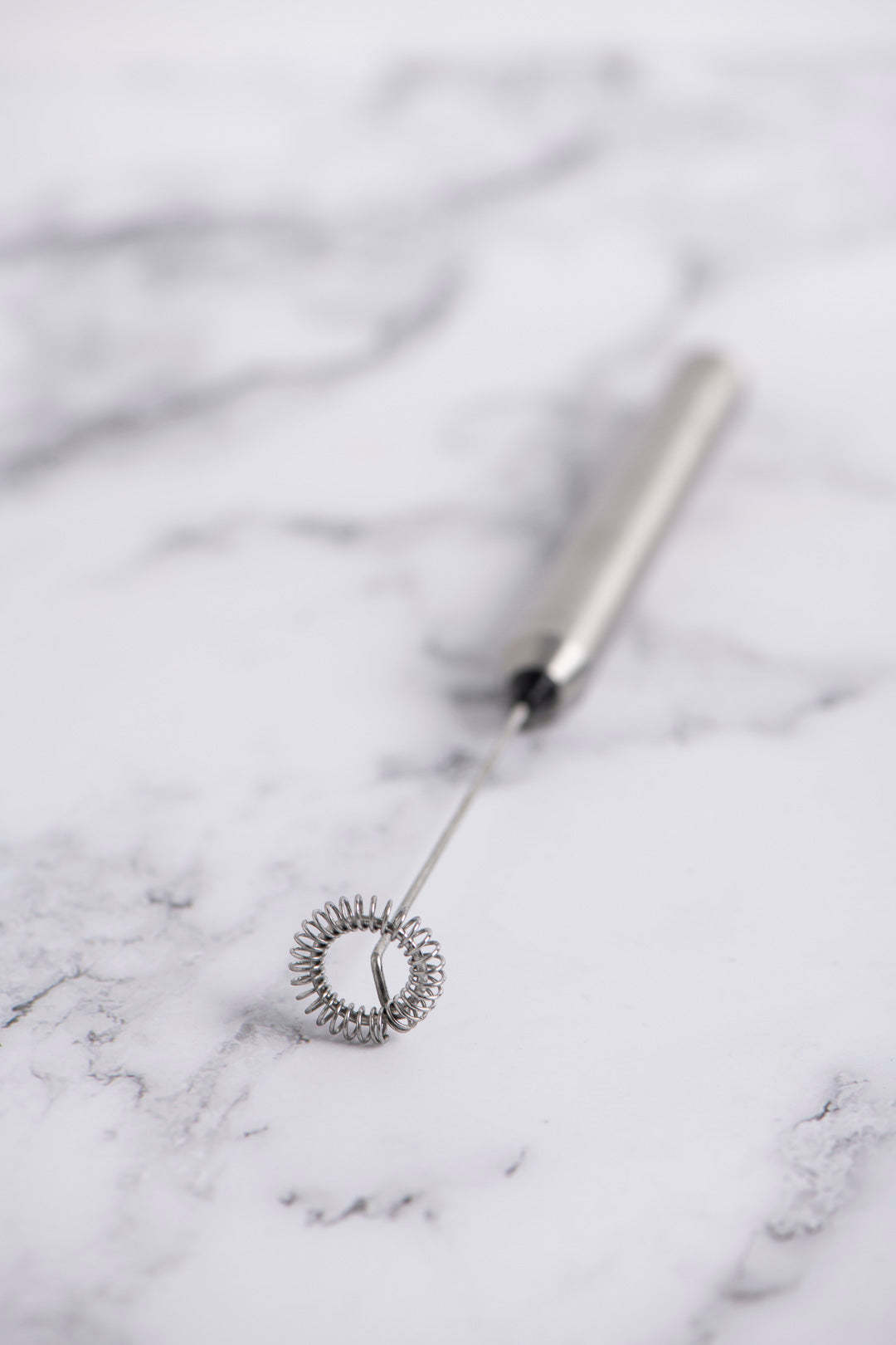 Matcha_latte_maken_opschuimer