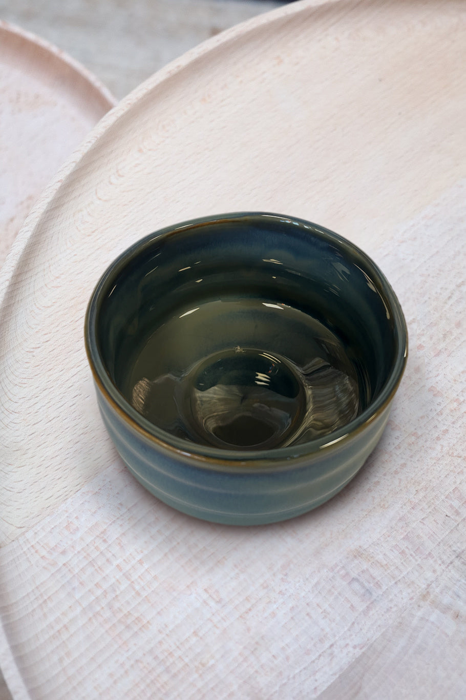 Bowl Art Shiny Green 1