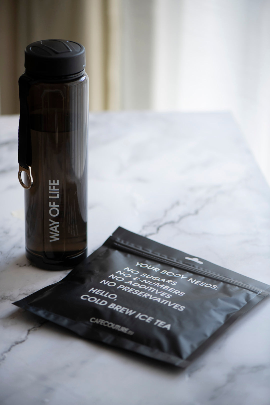 duurzame_waterfles_zwart