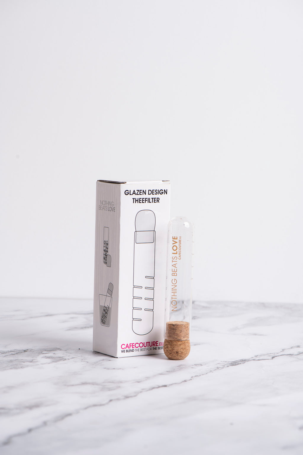 glazen_theefilter_met_kurken_dop