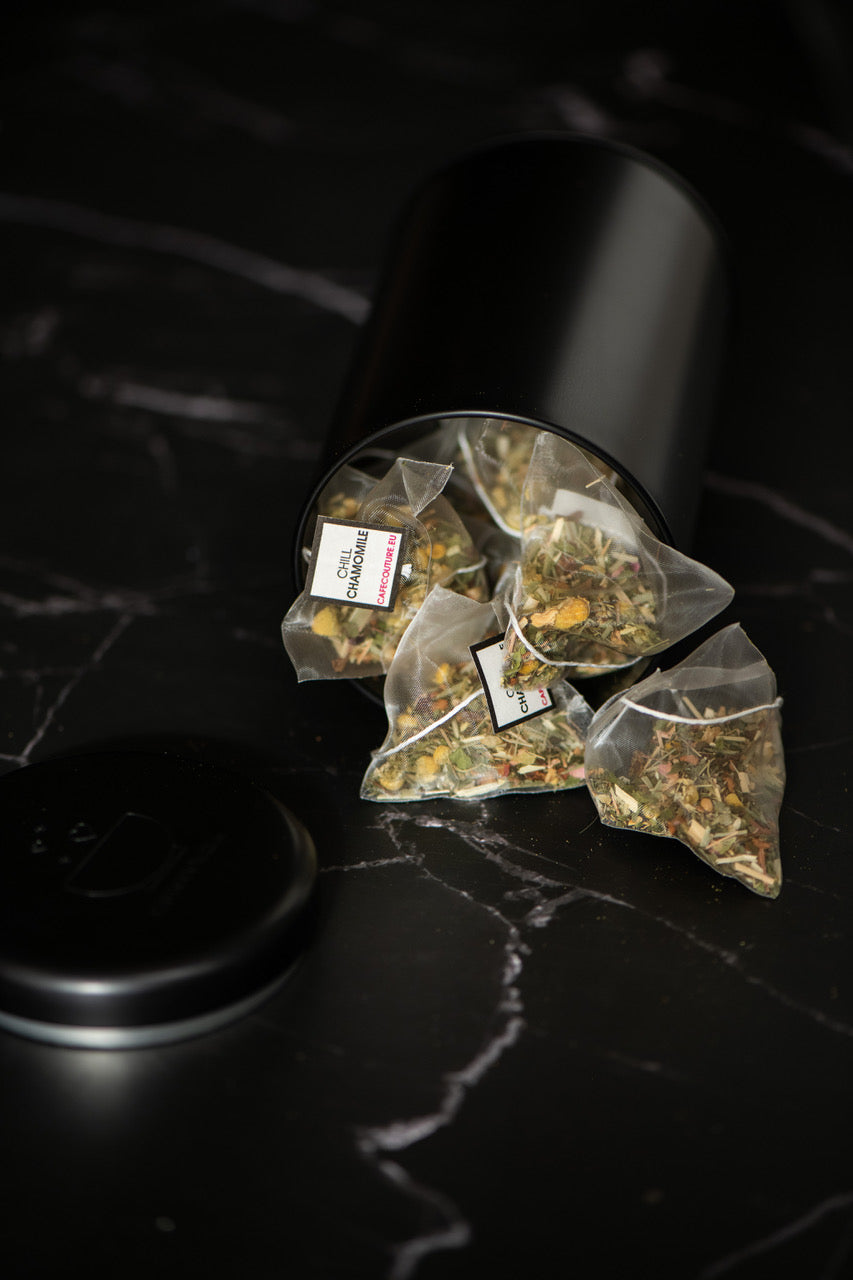 kamille_infusie_thee_drinken_in_piramides