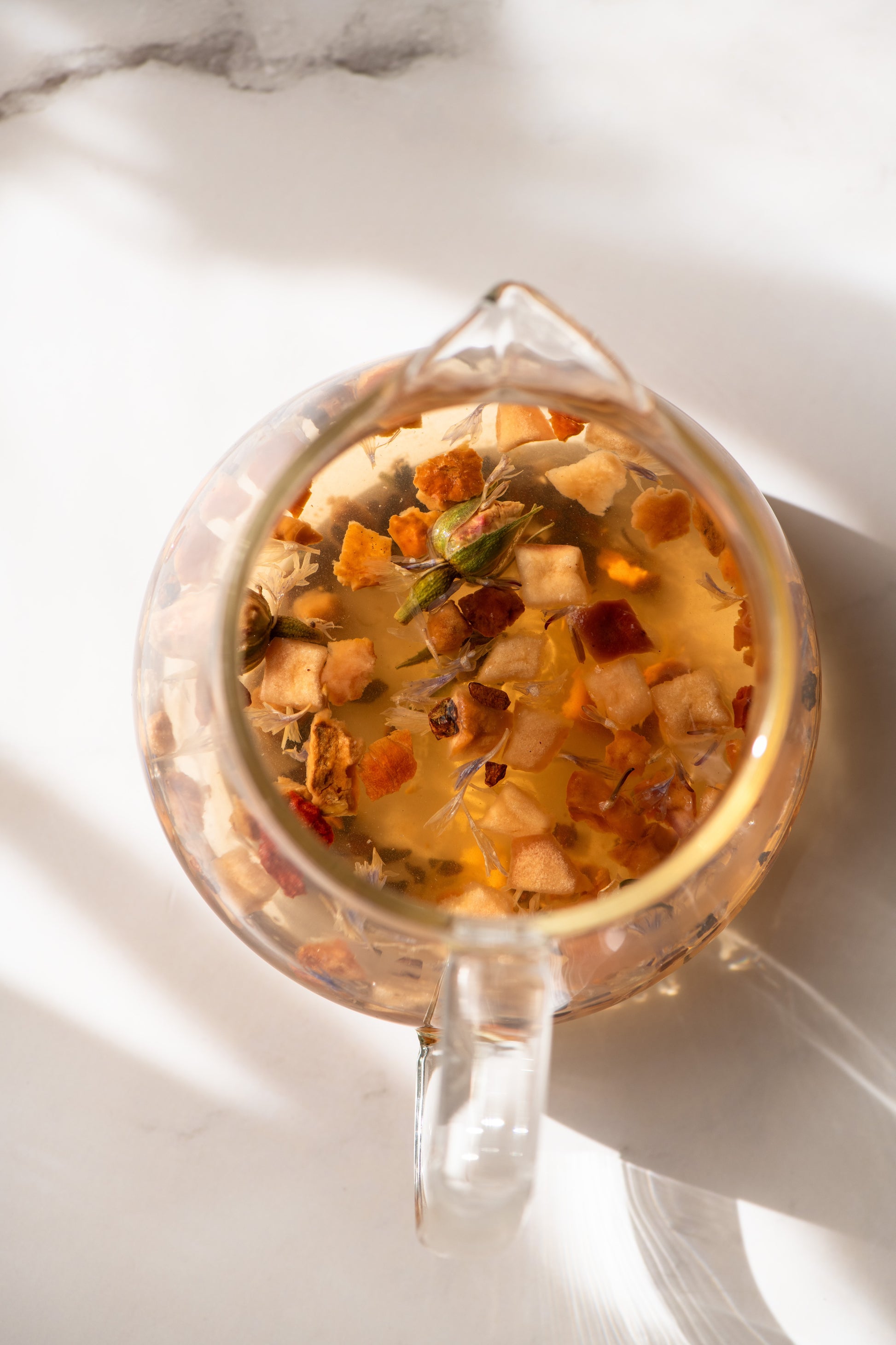 minimalistische_theepot_theefilter