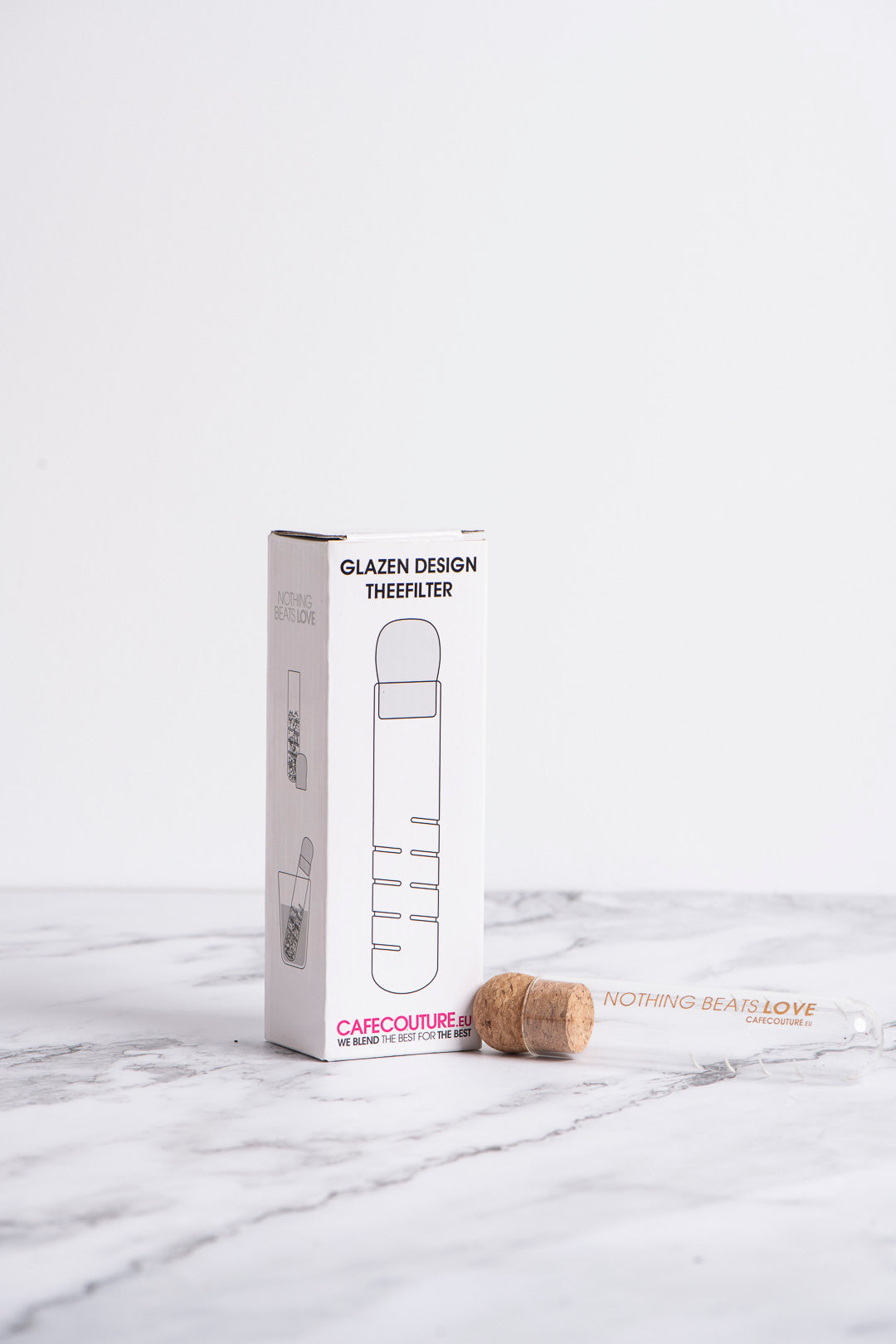 nothing_beats_love_glazen_theefilter