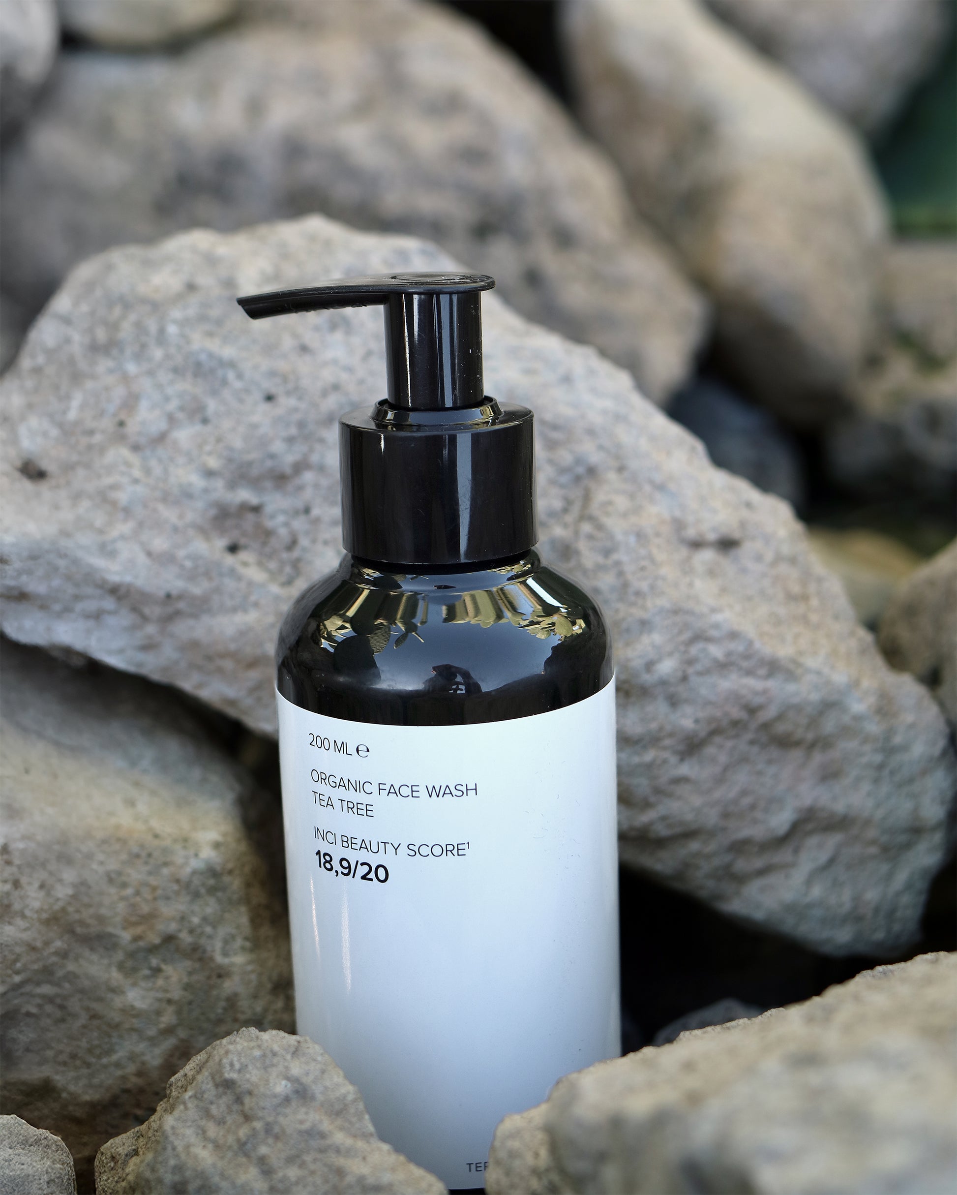 organische natuurlijke face wash tea tree